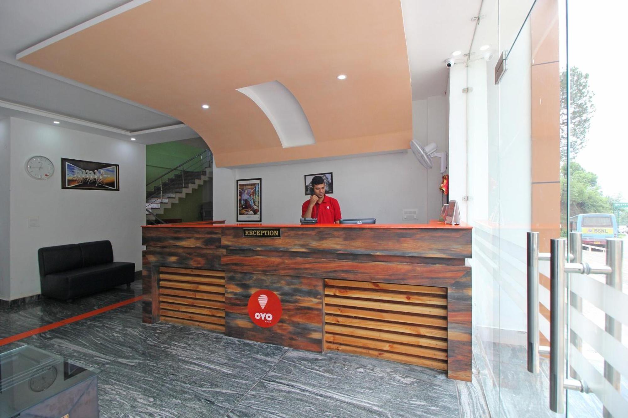 Oyo Hotel Chandni Dharamshala Bagian luar foto