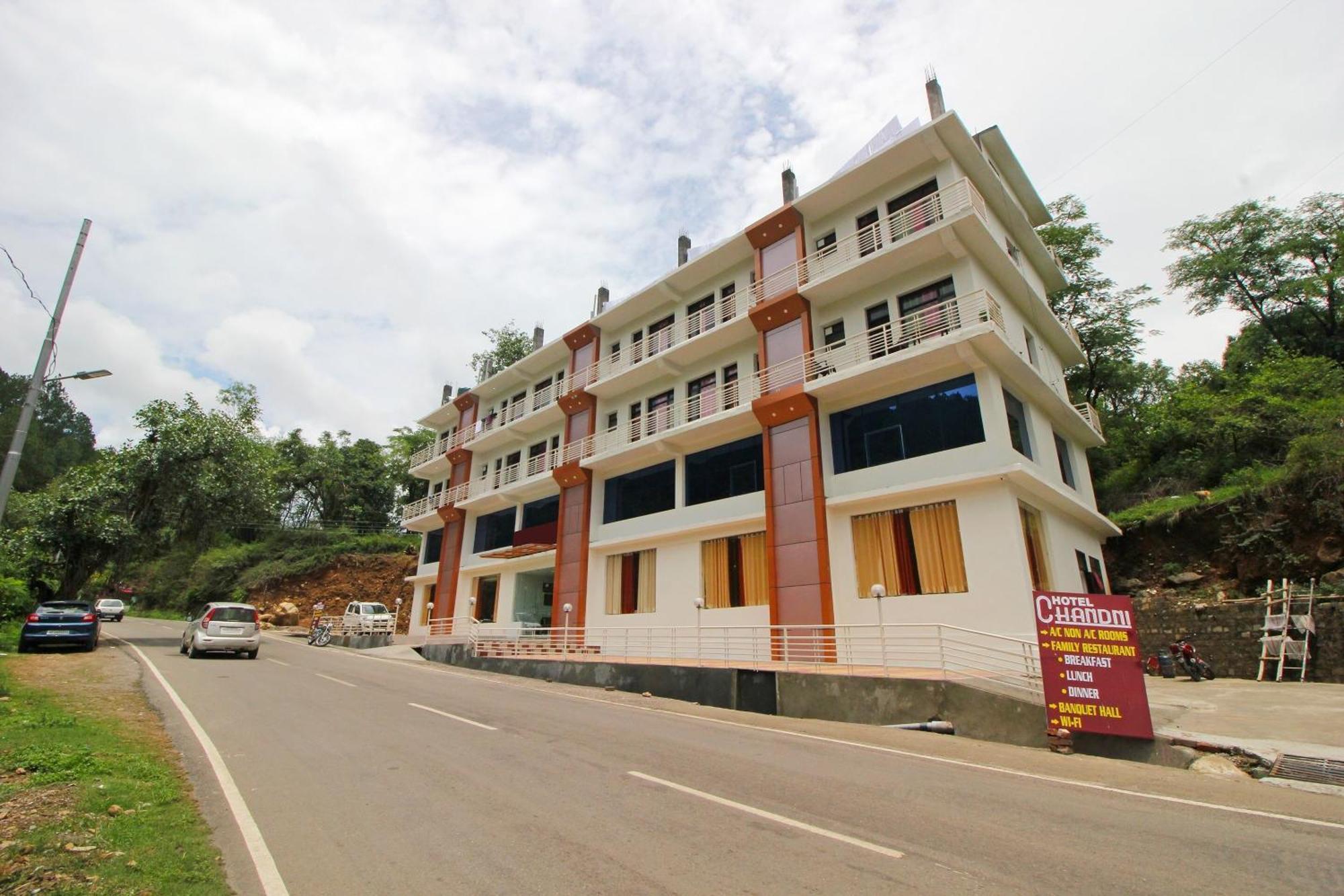 Oyo Hotel Chandni Dharamshala Bagian luar foto